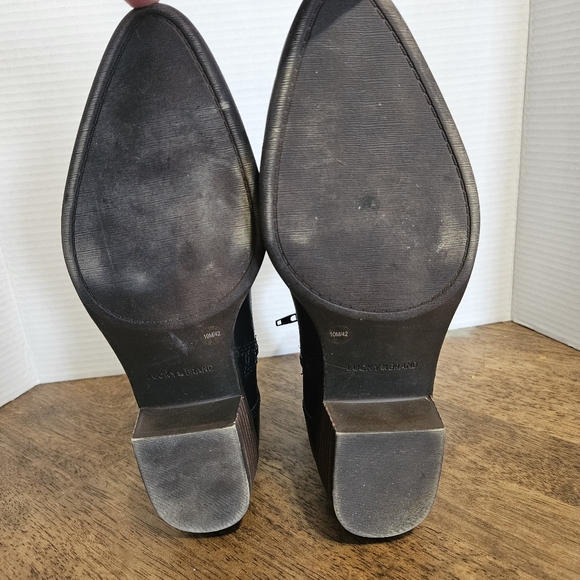 Lucky Brand Chelsea Black Leather Ankle Boots, Zipper, Size 10M - Picture 4 of 5